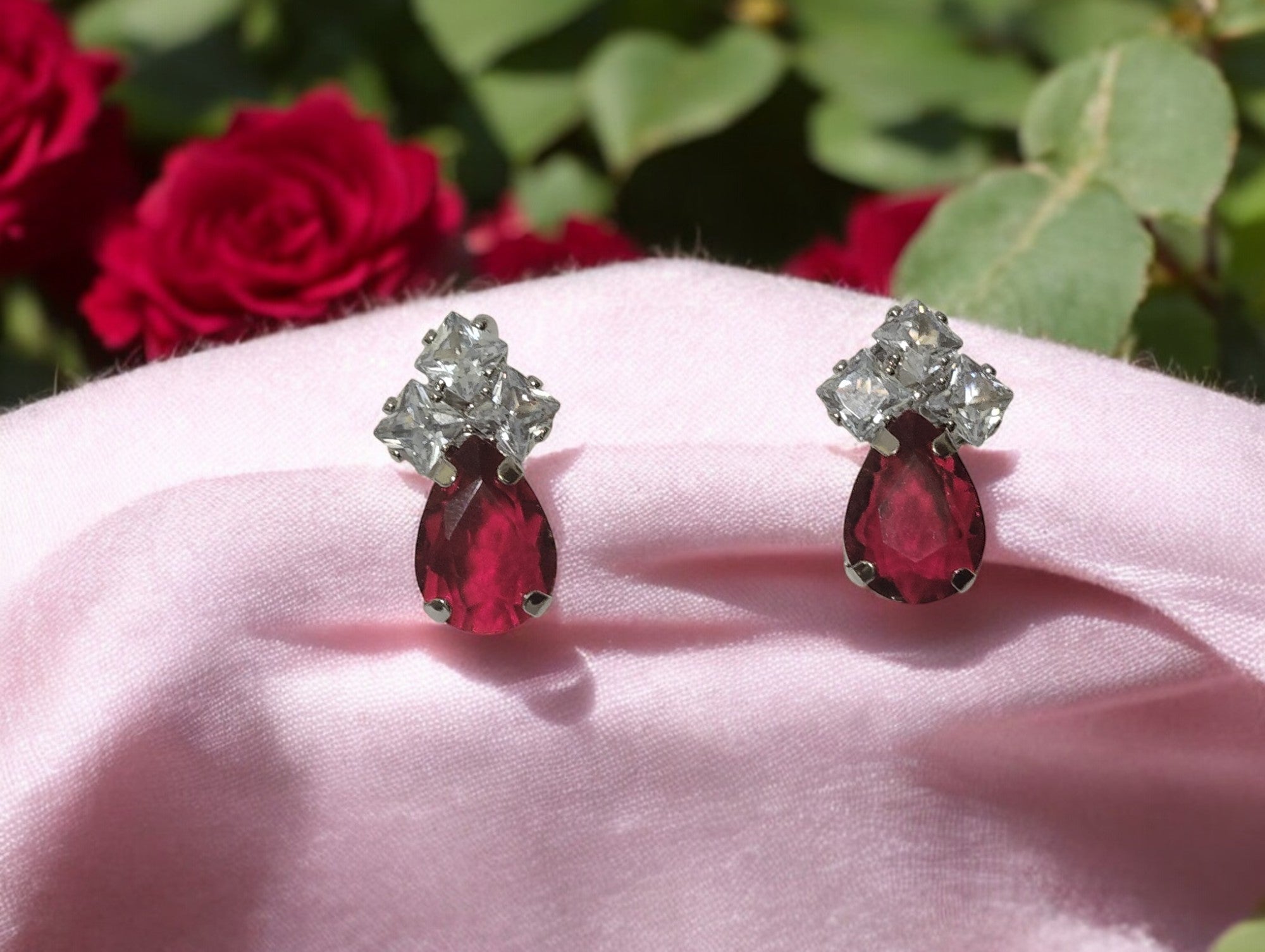 Red Teardrop Crystal Earrings – Chic & Elegant